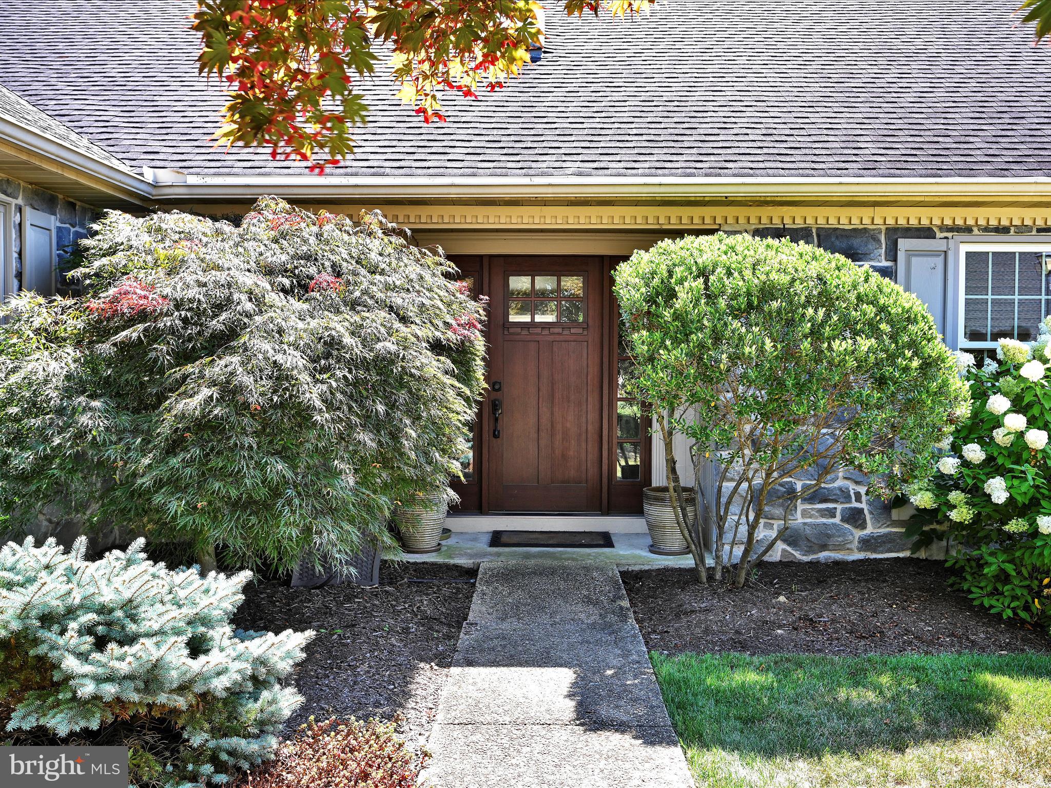 3150 Norcross Road Lancaster, PA 17603 - Photo 3 of 40 Front