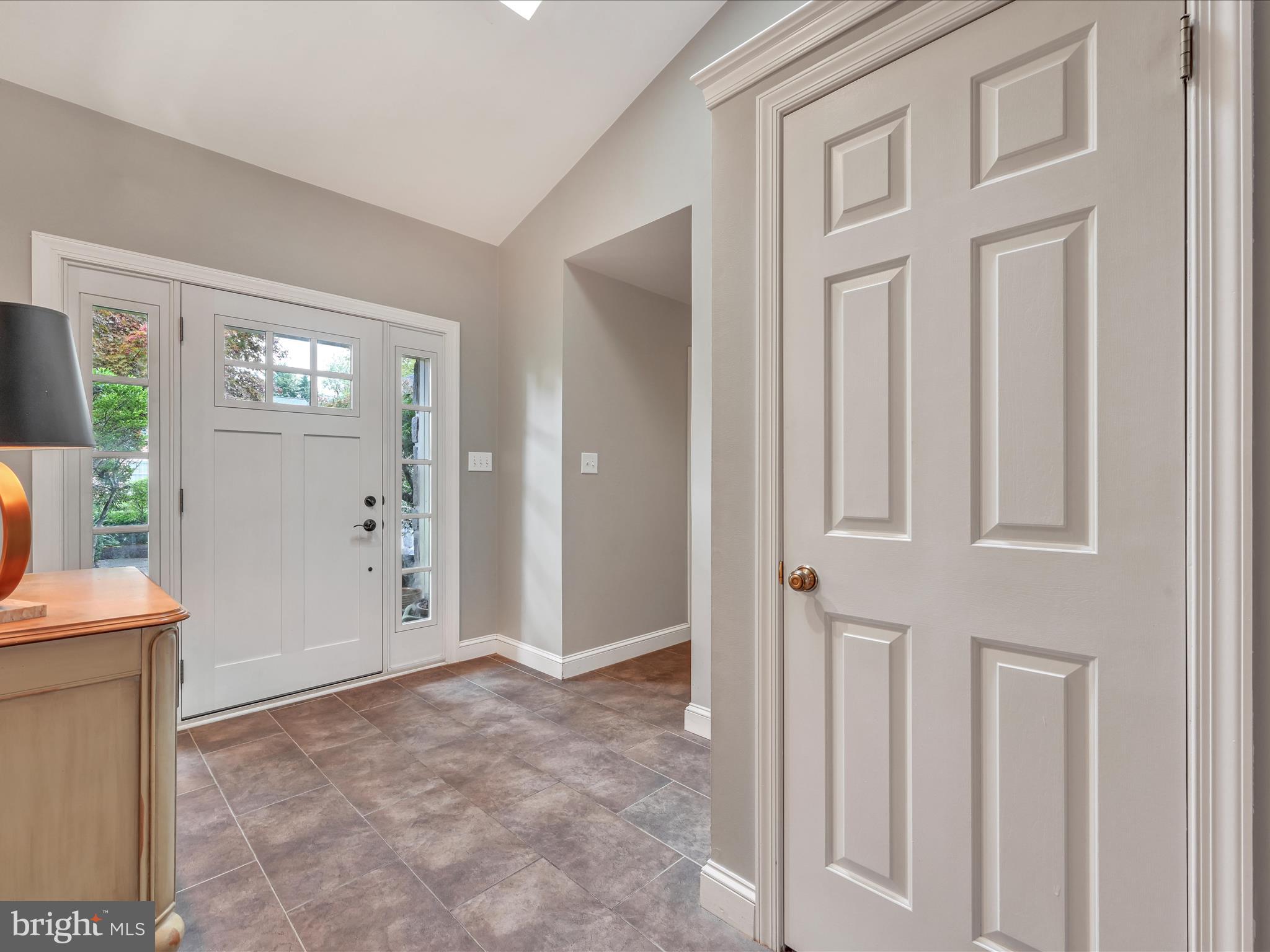 3150 Norcross Road Lancaster, PA 17603 - Photo 6 of 40 Foyer