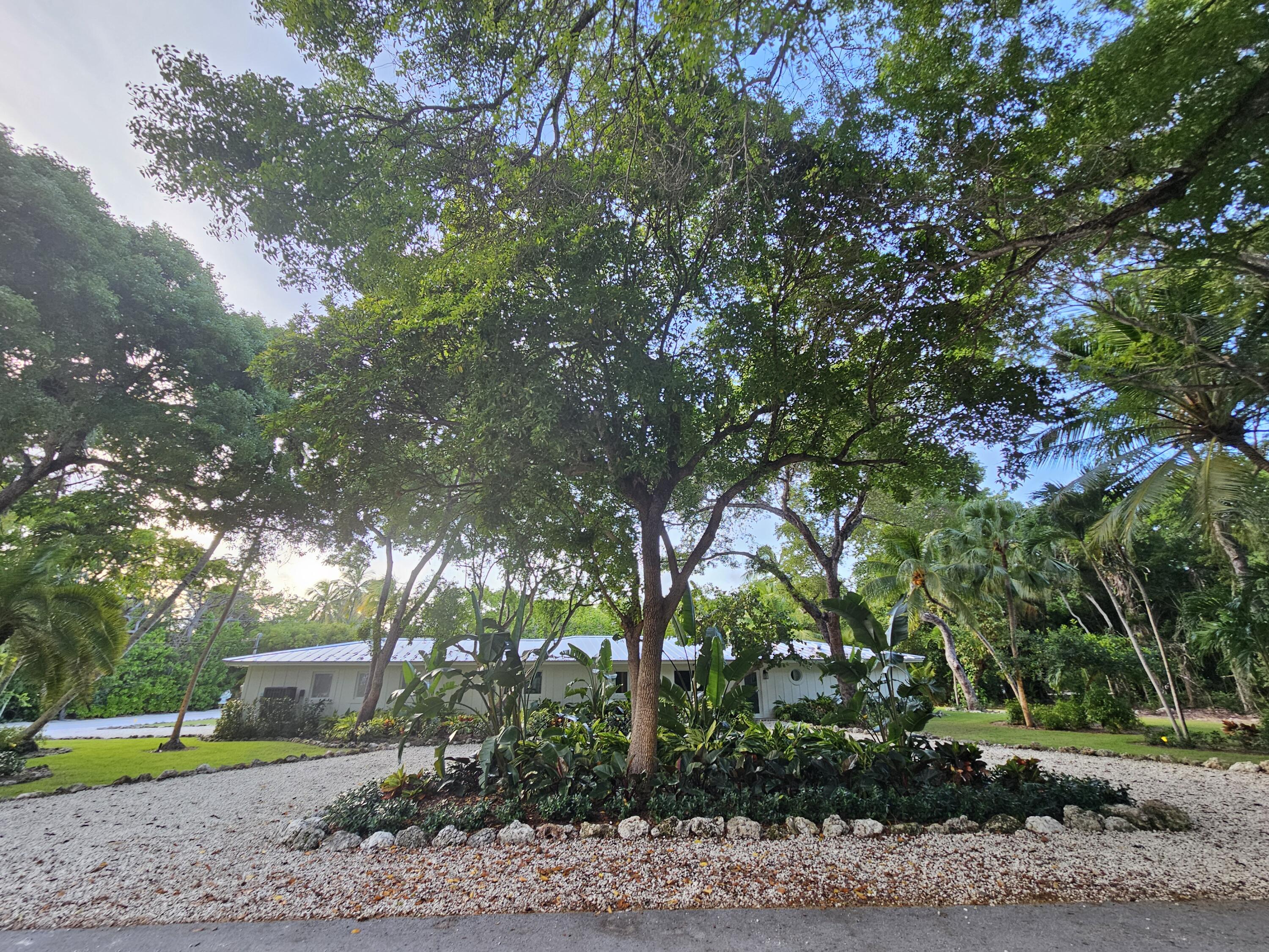 54 Sunset Road Key Largo, FL 33037 - Photo 54 of 57 20260608_185817