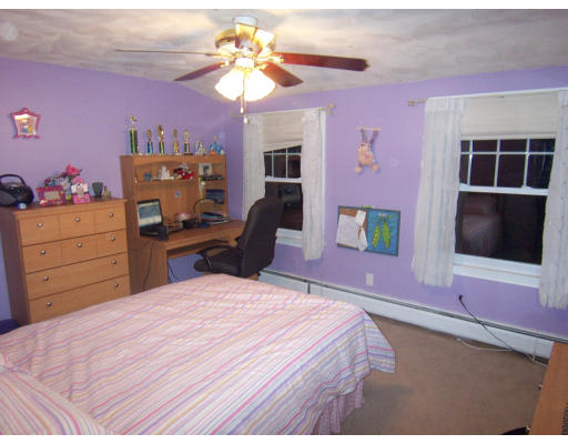 19 Upland Road Burlington, MA 01803 - Photo 17 of 20 Gallery Image 17