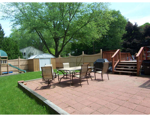 19 Upland Road Burlington, MA 01803 - Photo 18 of 20 Gallery Image 18