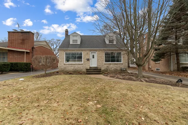 $725,000 | 203 Park Avenue, Lake Forest, IL 60045