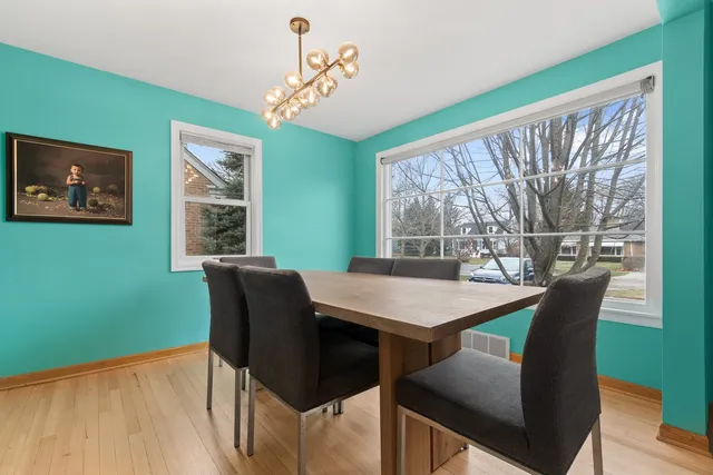 $725,000 | 203 Park Avenue, Lake Forest, IL 60045