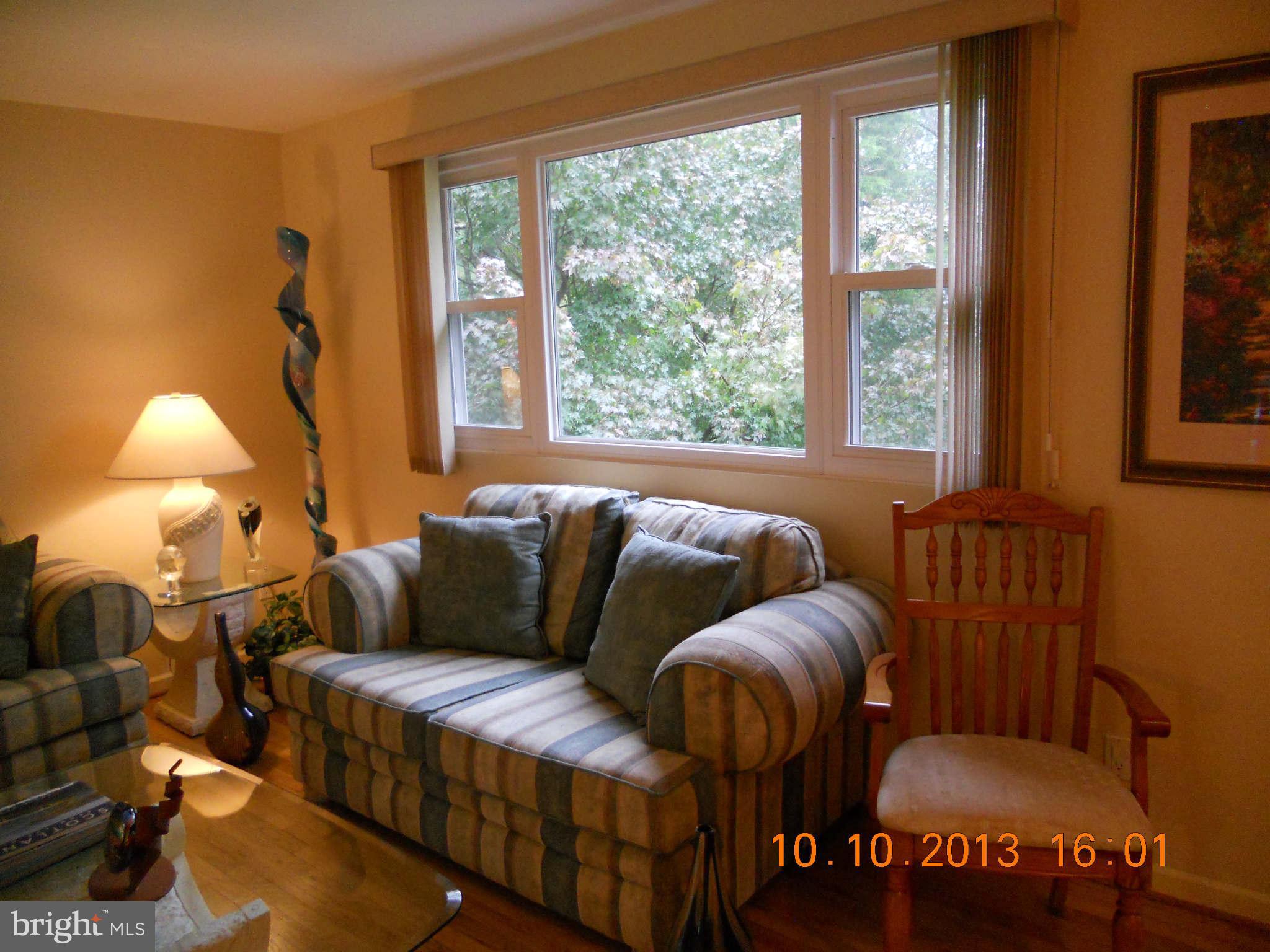 120 Chargeur Road Reisterstown, MD 21136 - Photo 9 of 24 Living Room