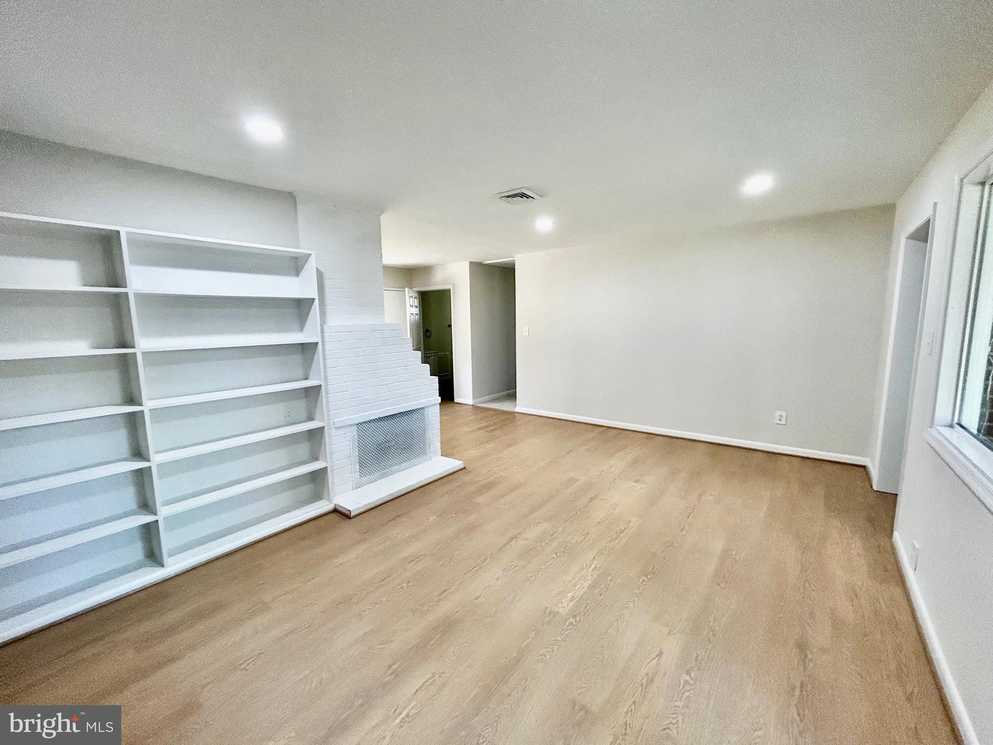 7211 Halifax Place Springfield, VA 22150 - Photo 27 of 31 Gallery Image 27