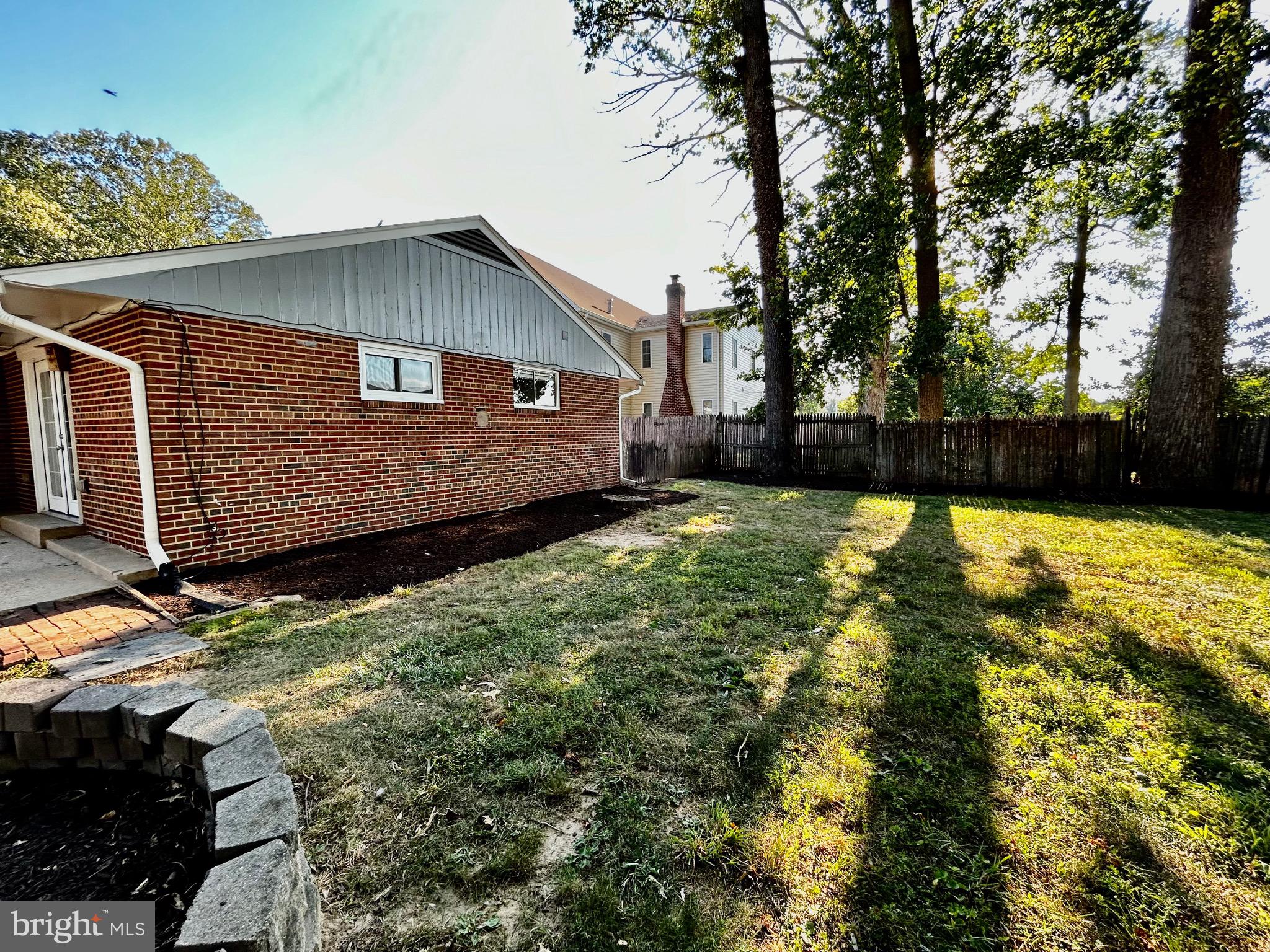 7211 Halifax Place Springfield, VA 22150 - Photo 7 of 31 Gallery Image 7