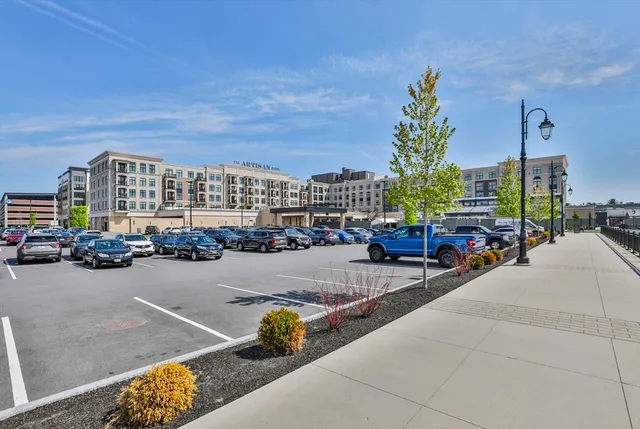 $949,000 | 18 Artisan Drive, Unit 217, Salem, NH 03079