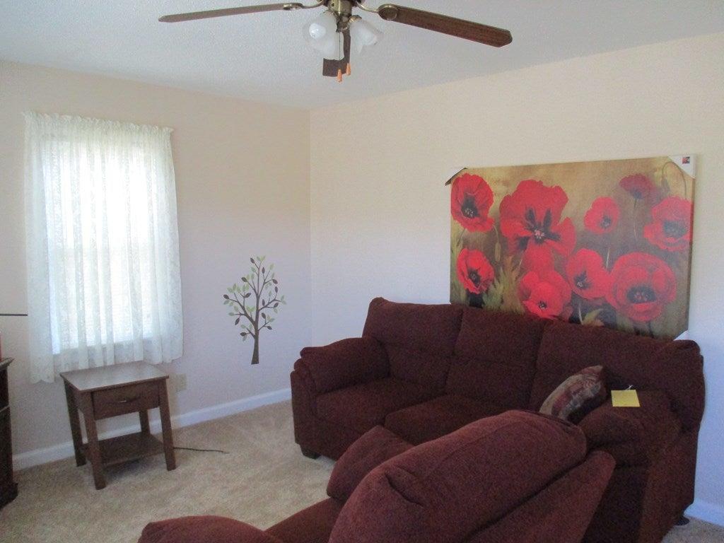 470 Adwolfe Road Marion, VA 24354 - Photo 2 of 5 Gallery Image 2
