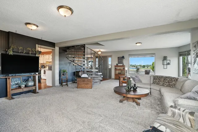 $1,795,000 | 13550 State Rte 2 East, Wilbur, WA 99185