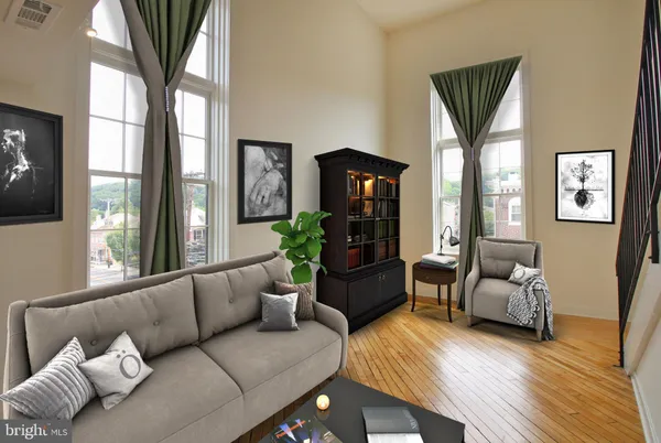 $2,650 | 71-75 North Main Street, Unit 304, Lambertville, NJ 08530