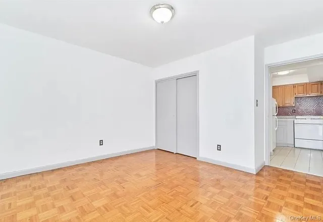 $1,589,000 | 56-11 Van Cleef Street | South Corona