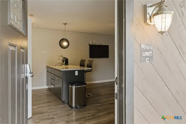 $839,995 | 546 Riverside Path, Canyon Lake, TX 78133