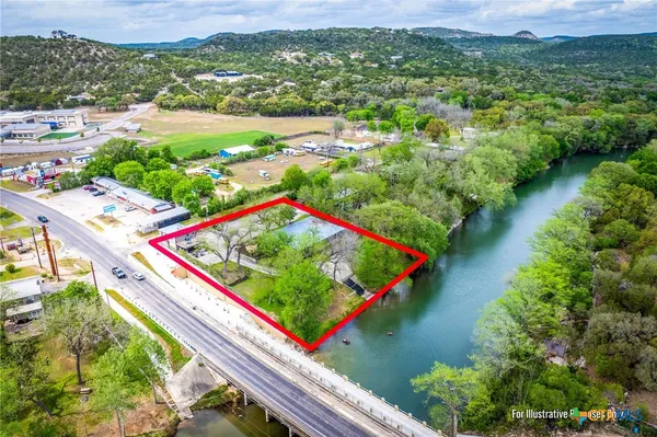 $839,995 | 546 Riverside Path, Canyon Lake, TX 78133