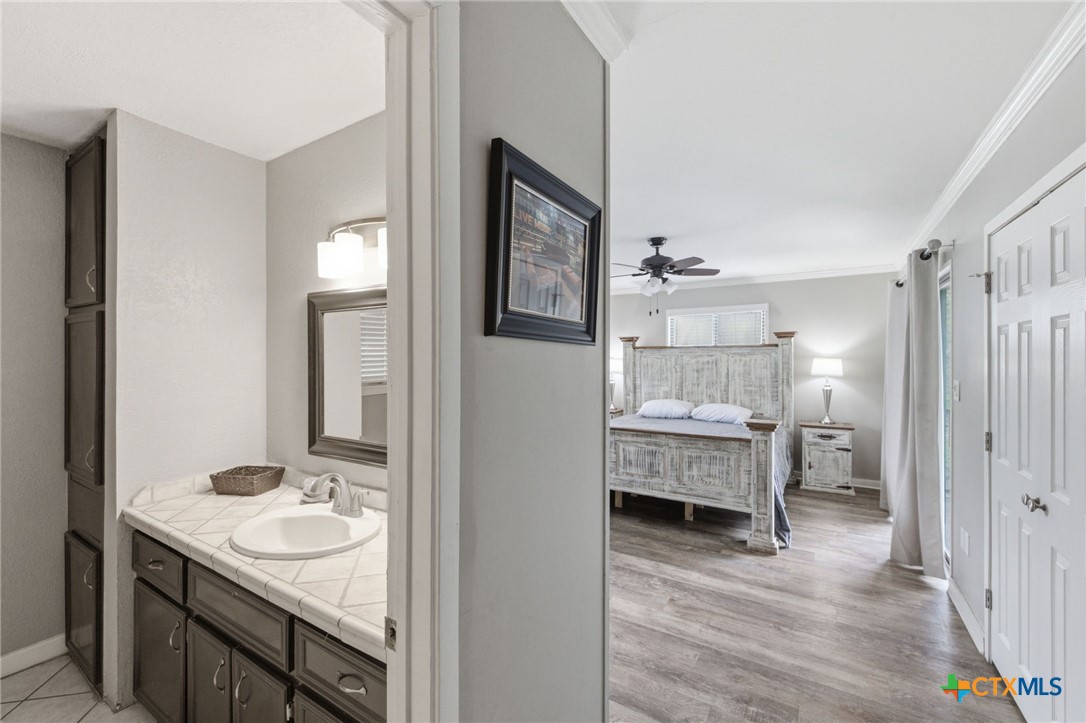 546 Riverside Path Canyon Lake, TX 78133 - Photo 6 of 19