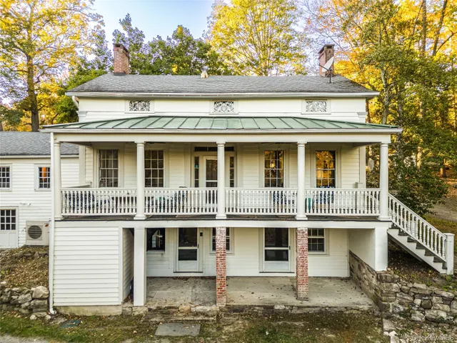 $1,695,000 | 1017 Bruyn Turnpike, Pine Bush, NY 12566