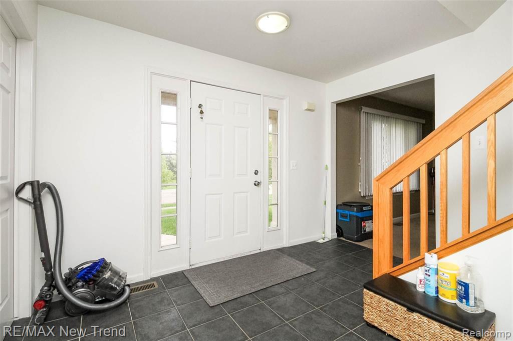 24319 Homestead Court Novi, MI 48374 - Photo 6 of 48