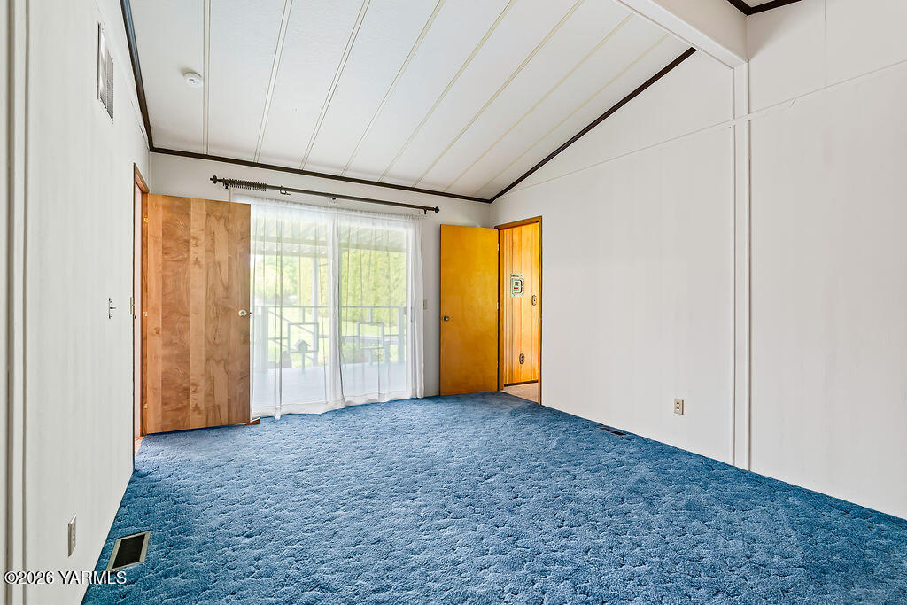 3701 Gun Club Road, Unit 43 Yakima, WA 98901 - Photo 16 of 26 Primary suite