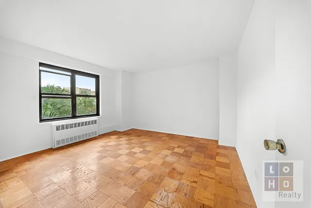 $959,000 | 383 Grand Street, Unit M505 | Lower East Side