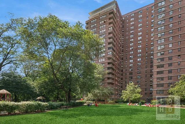 $959,000 | 383 Grand Street, Unit M505 | Lower East Side