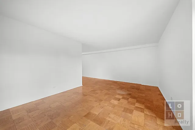 $959,000 | 383 Grand Street, Unit M505 | Lower East Side