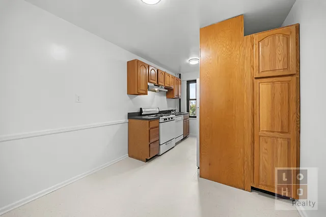 $959,000 | 383 Grand Street, Unit M505 | Lower East Side