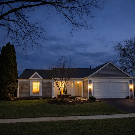 $359,900 | 1863 Castle Pines Circle, Elgin, IL 60123