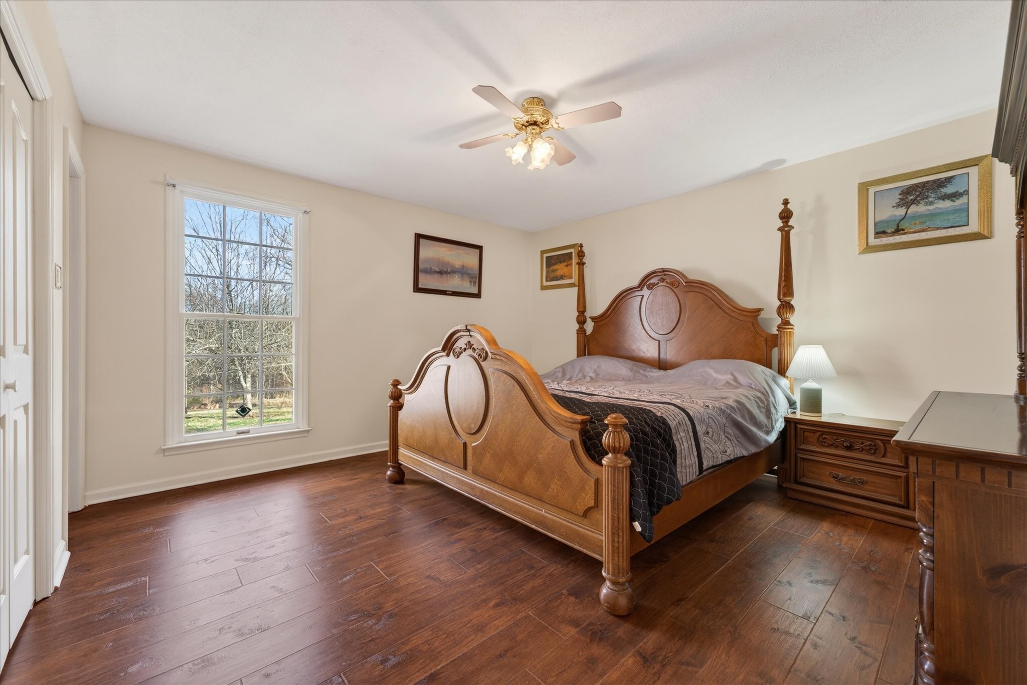 2201 Bearden Road Clarksville, TN 37043 - Photo 17 of 38 a bedroom with a large bed and a window