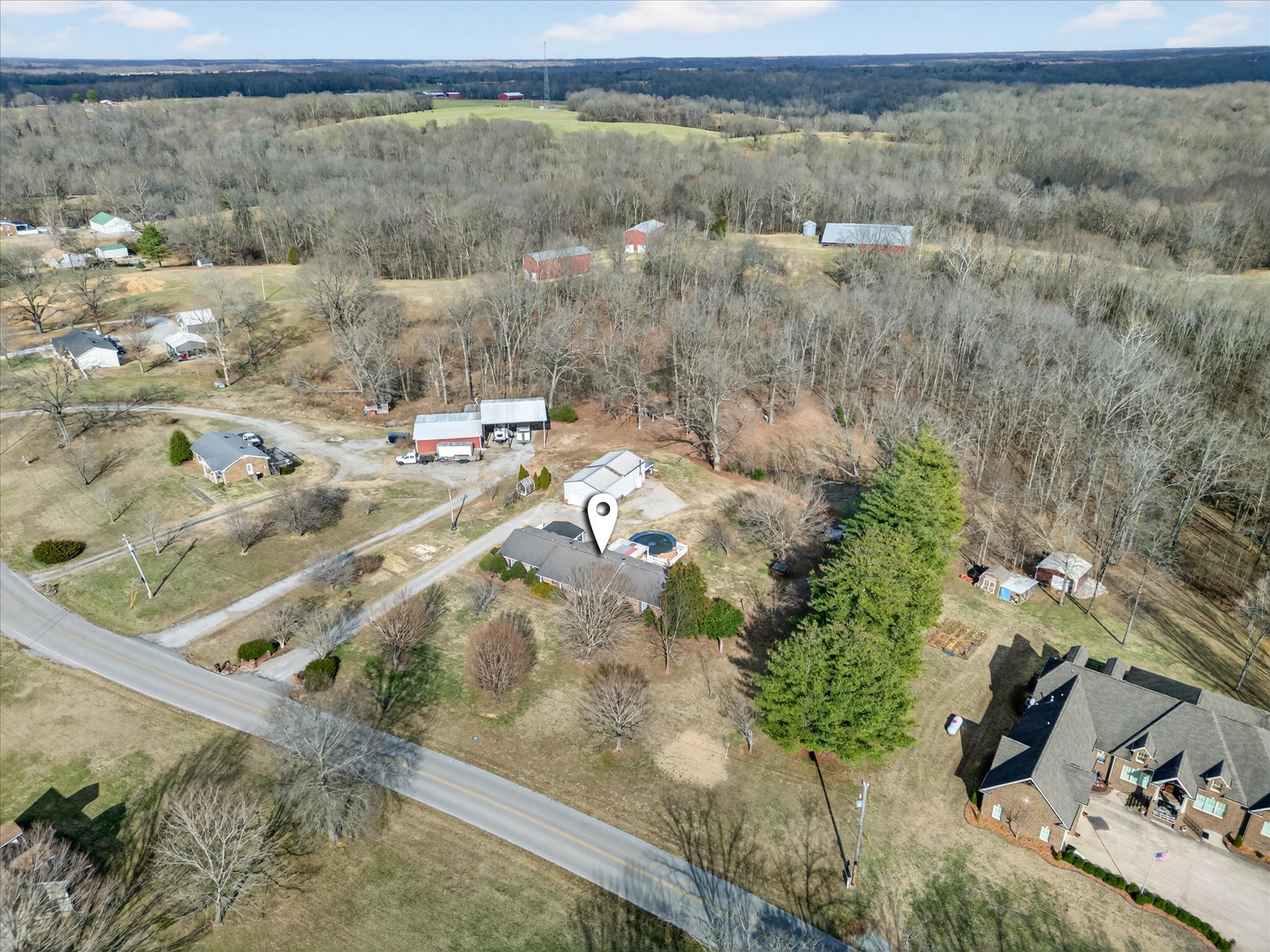 2201 Bearden Road Clarksville, TN 37043 - Photo 37 of 38 view of city and mountain view