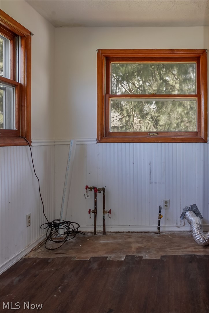 1588 Faye Road Akron, OH 44306 - Photo 12 of 33 Gallery Image 12