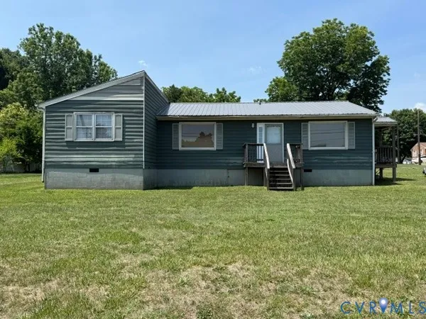 $220,000 | 500 East Virginia Avenue, Crewe, VA 23930