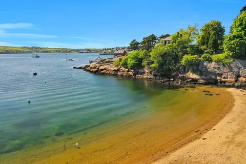 a view of an ocean view