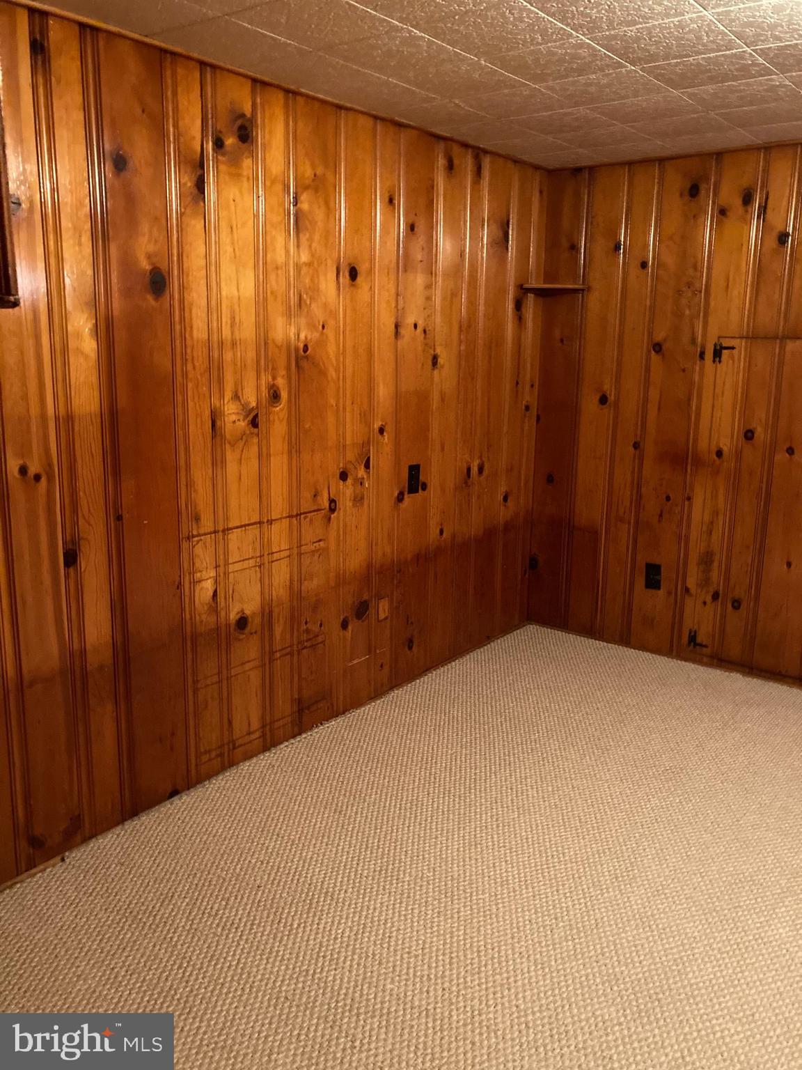 1927 Holborn Road Baltimore, MD 21222 - Photo 23 of 35 FAMILY ROOM