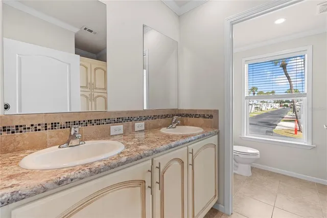 $425,000 | 4851 West Gandy Boulevard, Unit 11S, Tampa, FL 33611