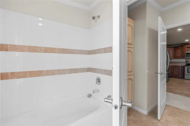 $425,000 | 4851 West Gandy Boulevard, Unit 11S, Tampa, FL 33611