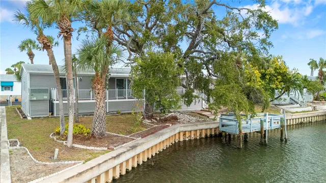 $425,000 | 4851 West Gandy Boulevard, Unit 11S, Tampa, FL 33611