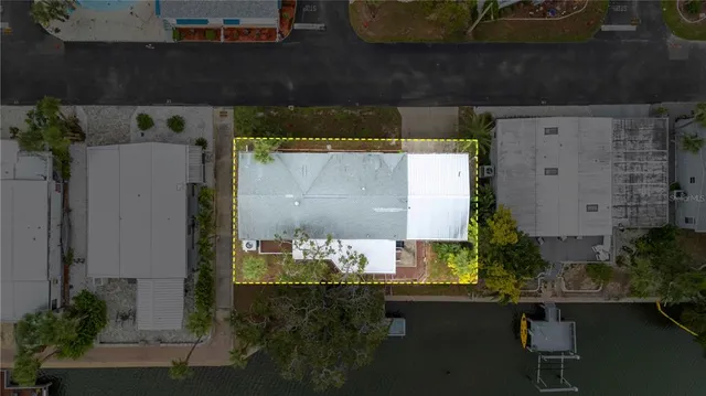 $425,000 | 4851 West Gandy Boulevard, Unit 11S, Tampa, FL 33611