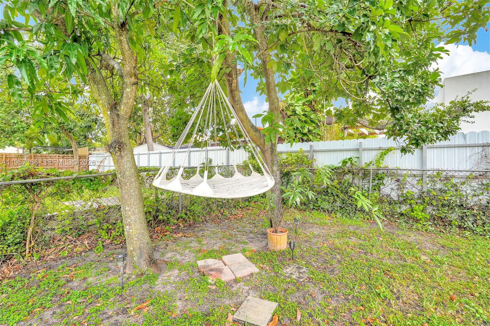 274 Northwest 43rd Street Miami, FL 33127 - Photo 31 of 35