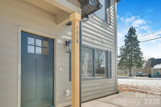 $419,000 | 402 Deaton Street, Statesville, NC 28677