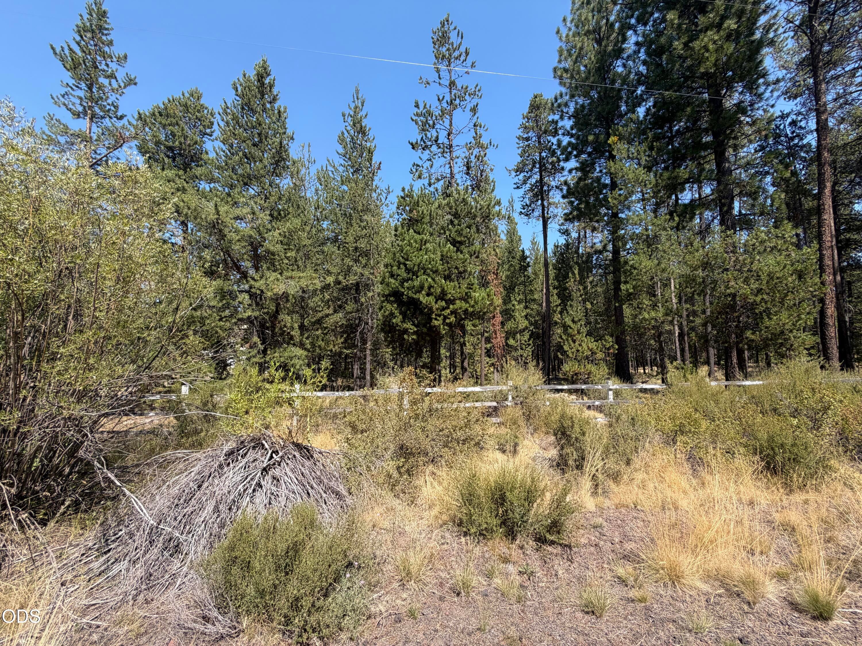 17092 Merced Road Bend, OR 97707 - Photo 10 of 12 Gallery Image 10