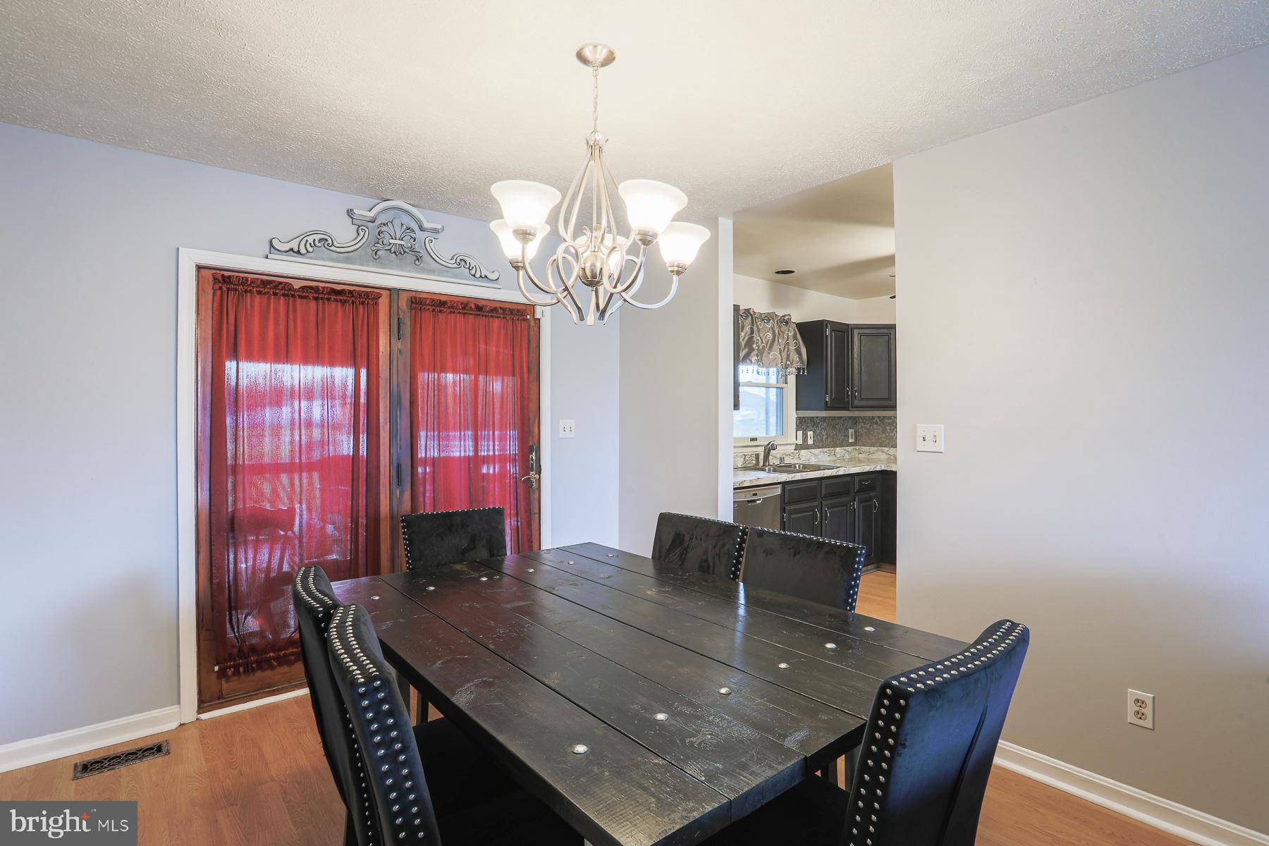202 Antietam Road Baltimore, MD 21221 - Photo 8 of 33 Dining Room