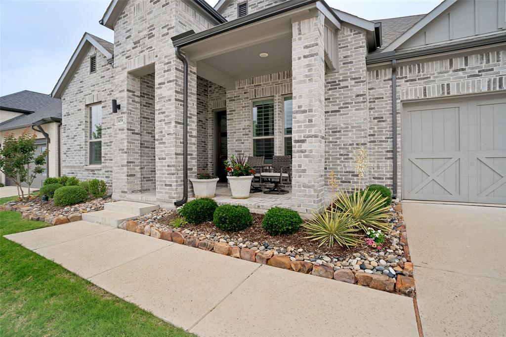 1036 Boardwalk Road Allen, TX 75013 - Photo 3 of 36