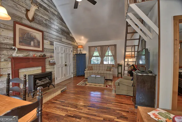 $550,000 | 31 Creekside Lane, Clayton, GA 30525