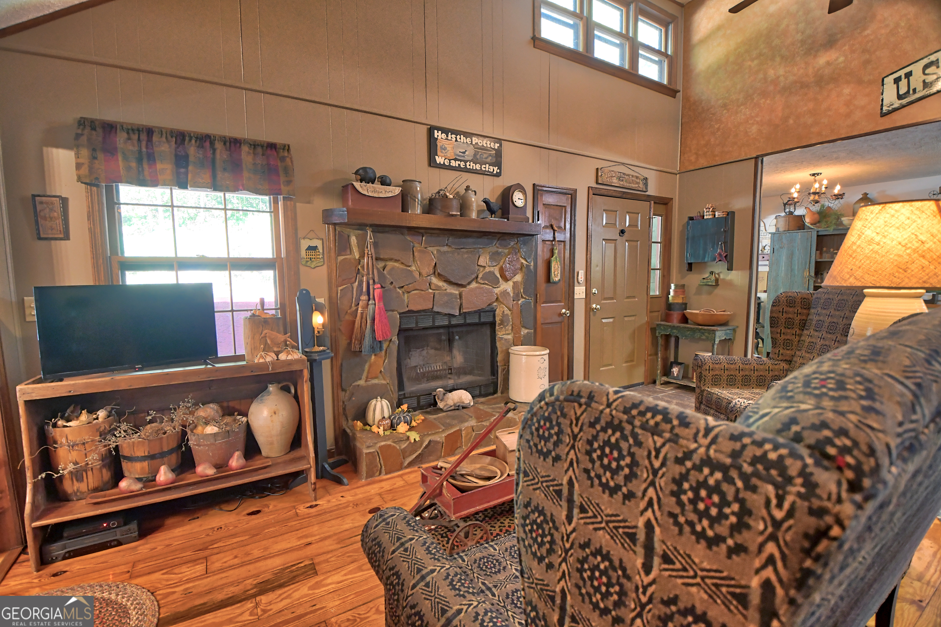 31 Creekside Lane Clayton, GA 30525 - Photo 5 of 65