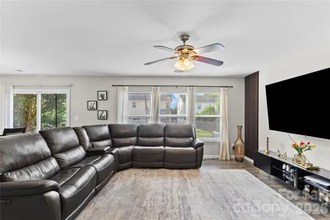 $432,900 | 10510 Hawick Court, Charlotte, NC 28278