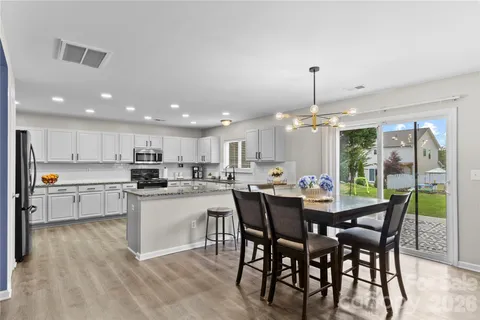 $432,900 | 10510 Hawick Court, Charlotte, NC 28278