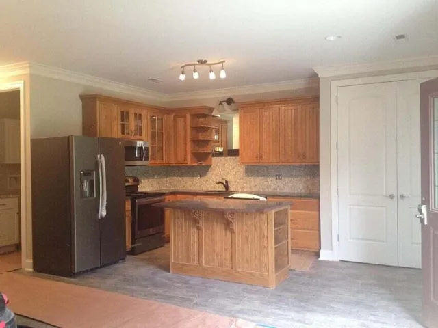 $1,995 | 5075 Merriman Road, Roanoke, VA 24018