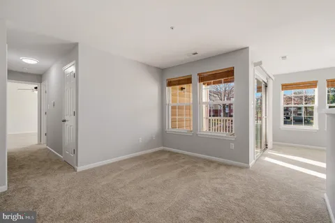 $259,000 | 2400 Ellsworth Way, Unit 2D, Frederick, MD 21702