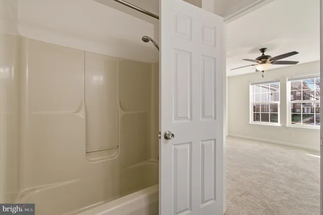 $259,000 | 2400 Ellsworth Way, Unit 2D, Frederick, MD 21702