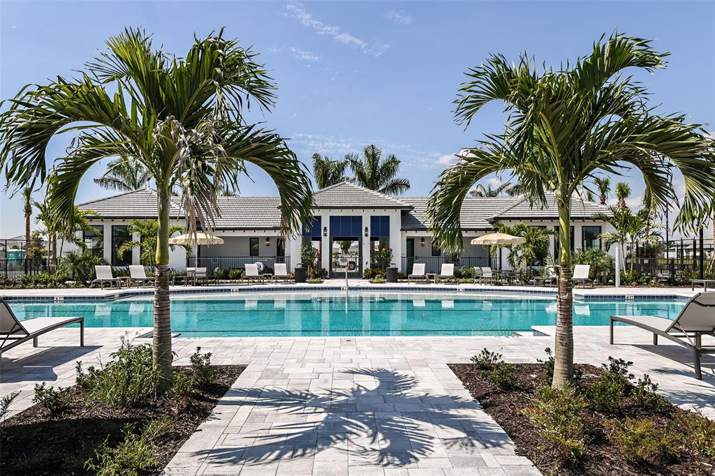 18138 Cherished Loop Lakewood Ranch, FL 34211 - Photo 3 of 21 Gallery Image 3