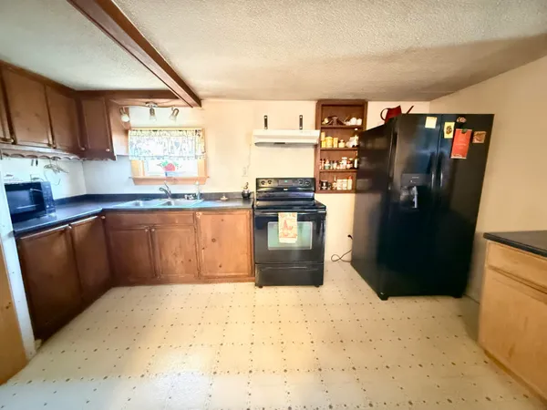 $239,900 | 148 North Street, Ellsworth, ME 04605